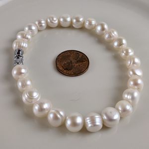 🍁3 for 25 🍁Faux Pearl Screw Lock Closure Cream Bracelet